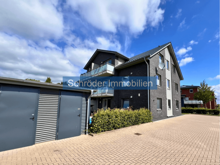 Modernes Wohnen am Redder – Helle 3-Zimmer-Wohnung mit Balkon & 2 Stellplätzen