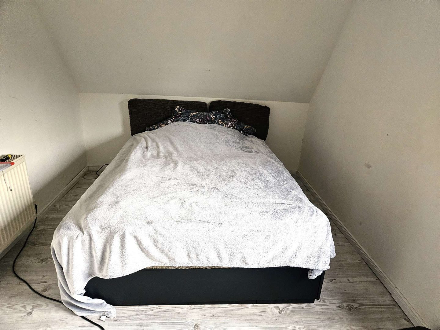 Schlafzimmer DG